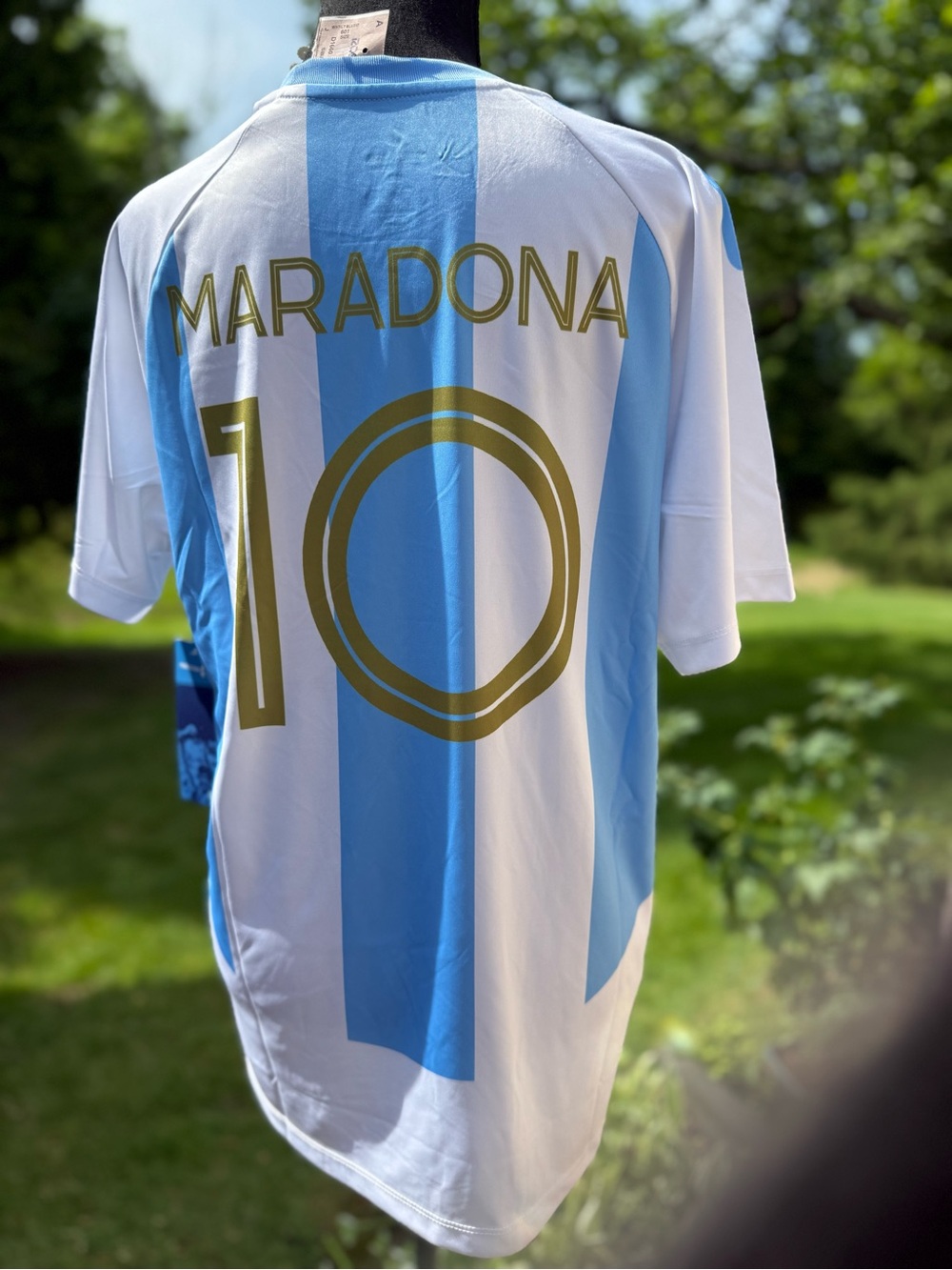 Argentina Blue & White Striped Soccer Jersey size M
